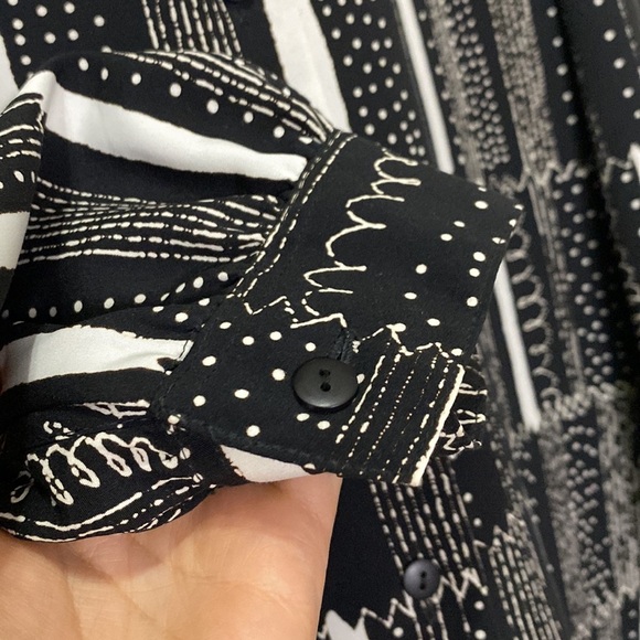 Vintage Alia b&w abstract Blouse - Picture 3 of 8